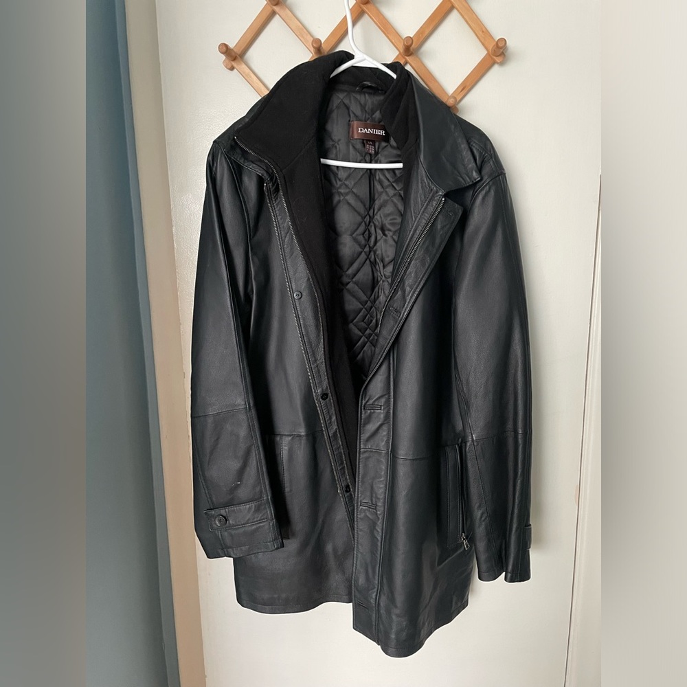 Men’s Danier Genuine Leather Winter Coat (Size Large)